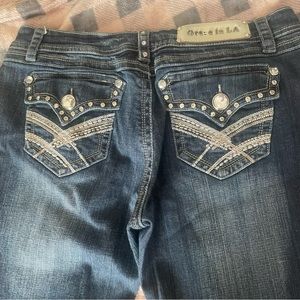 Grace in LA jeans , boot cut , mid rise , med blue denim , sz 13 juniors